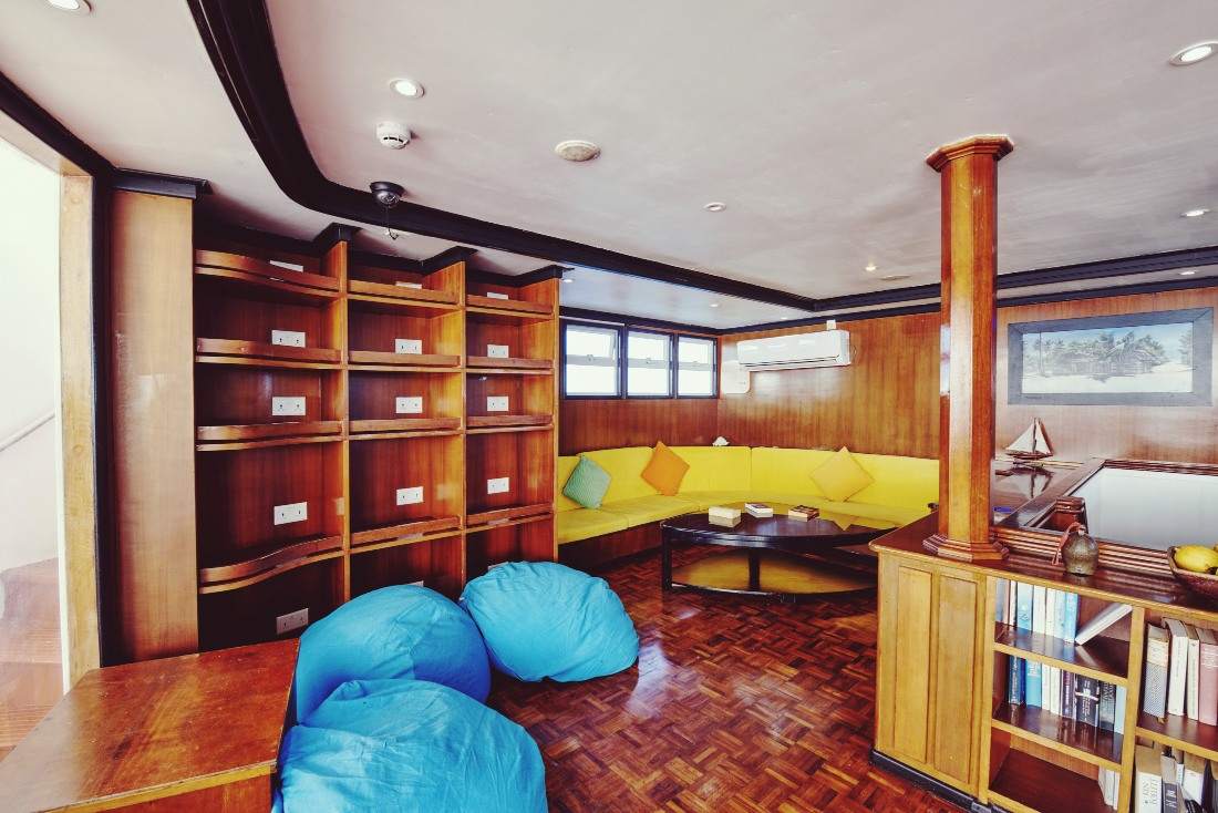 Horizon III Liveaboard photo 3
