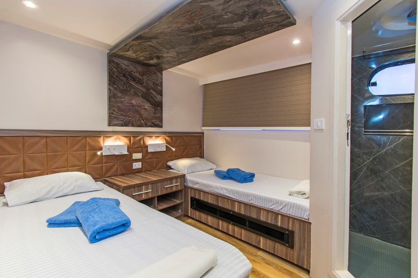 Twin Bed Cabin