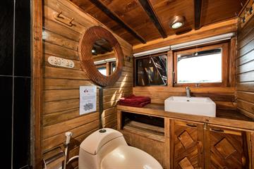 Master Cabin