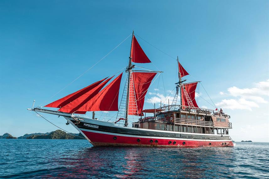 La Galigo Liveaboard photo 3