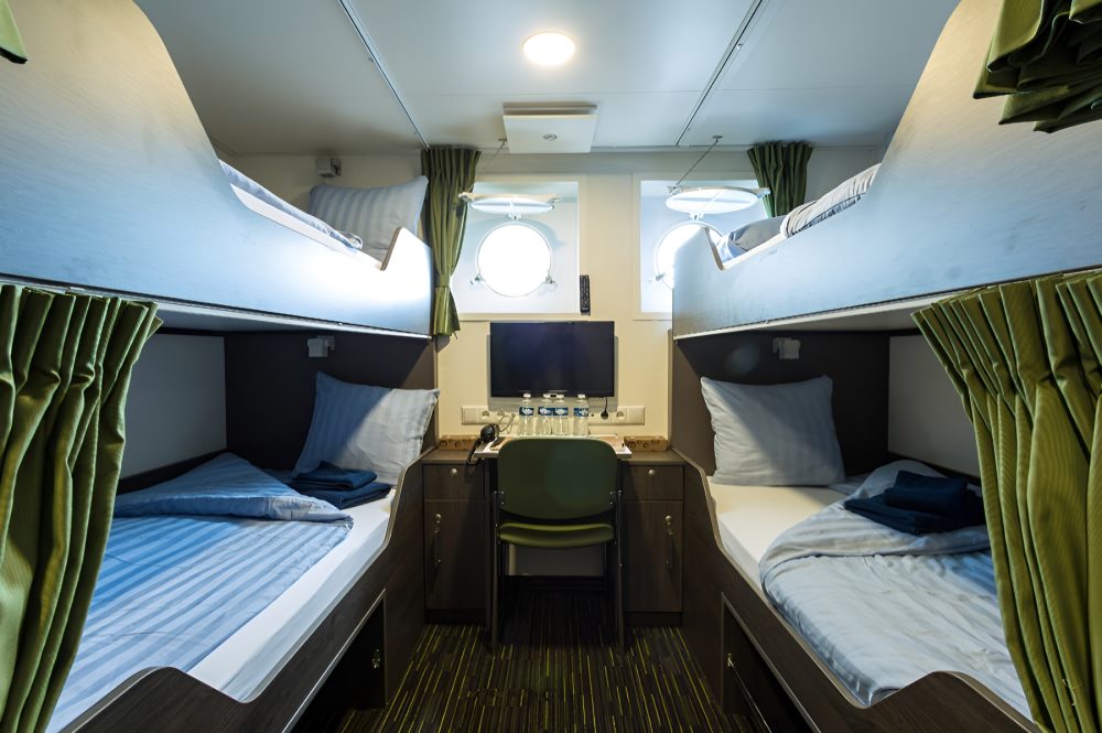 Quadruple Porthole