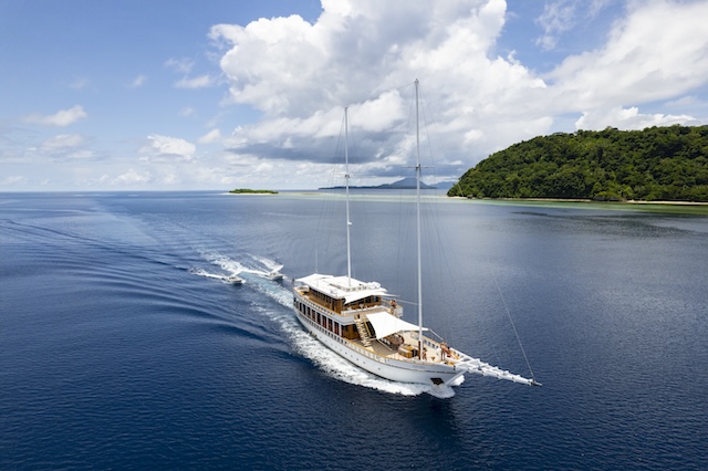 Fenides Liveaboard photo 2