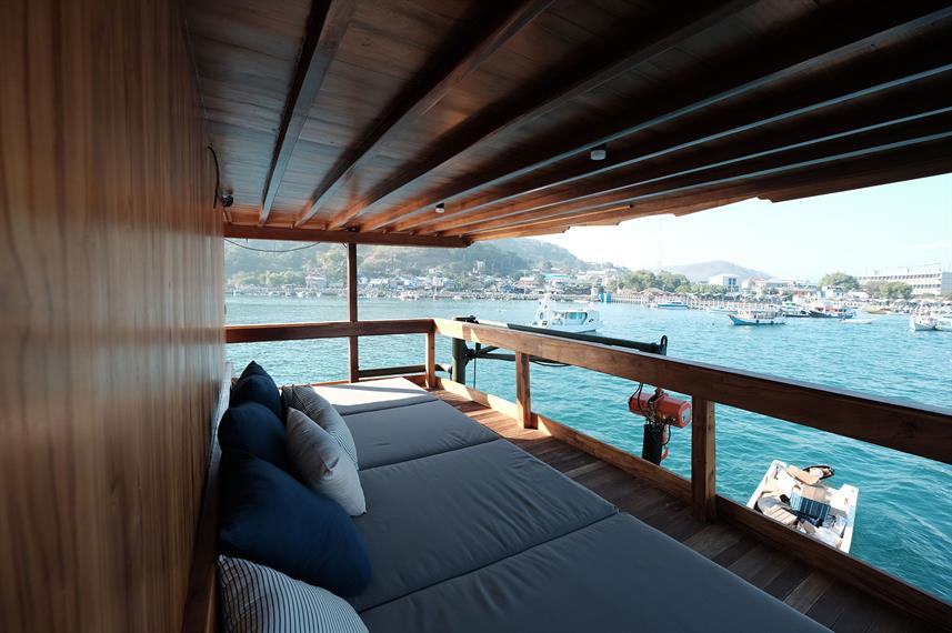 Andamari Phinisi Liveaboard photo 3