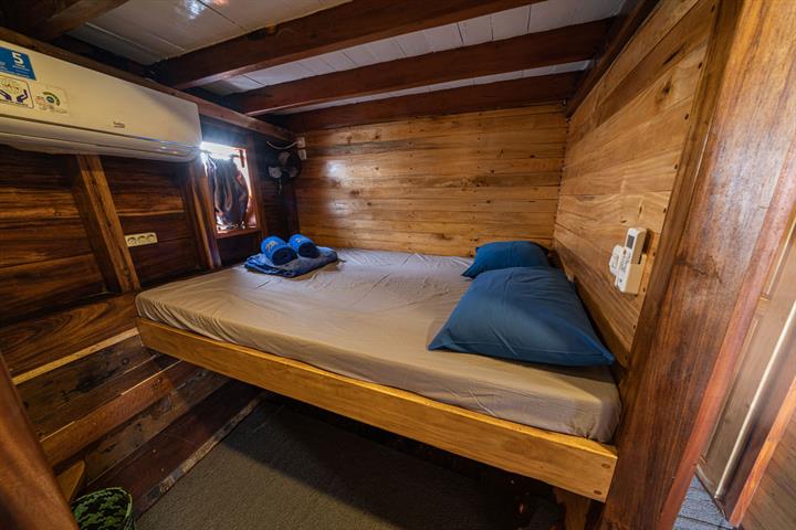 Double Cabin