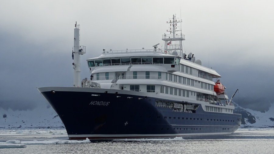 Hondius Liveaboard