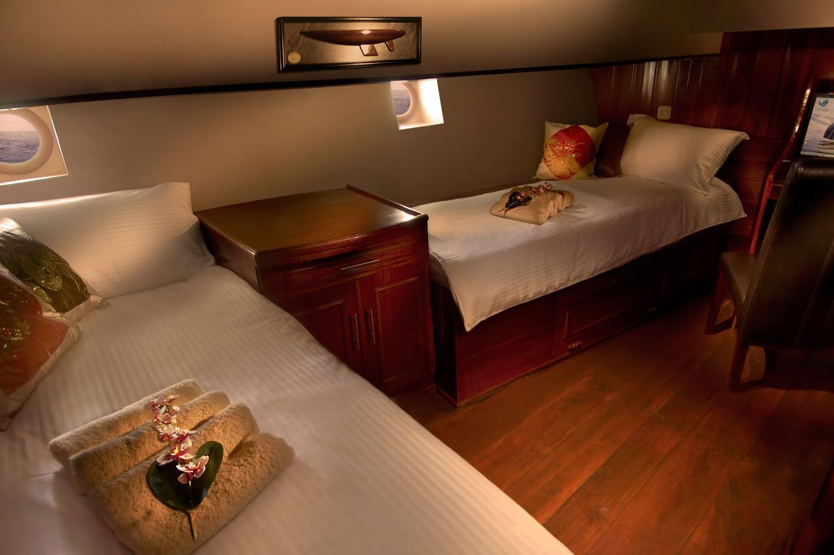 Fixed Twin Cabin