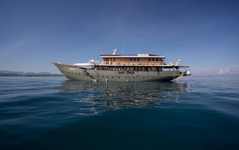 Emperor Harmoni Liveaboard photo 2