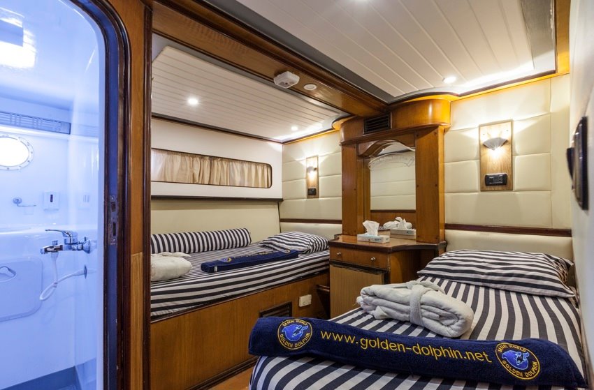 Twin Bed Cabin