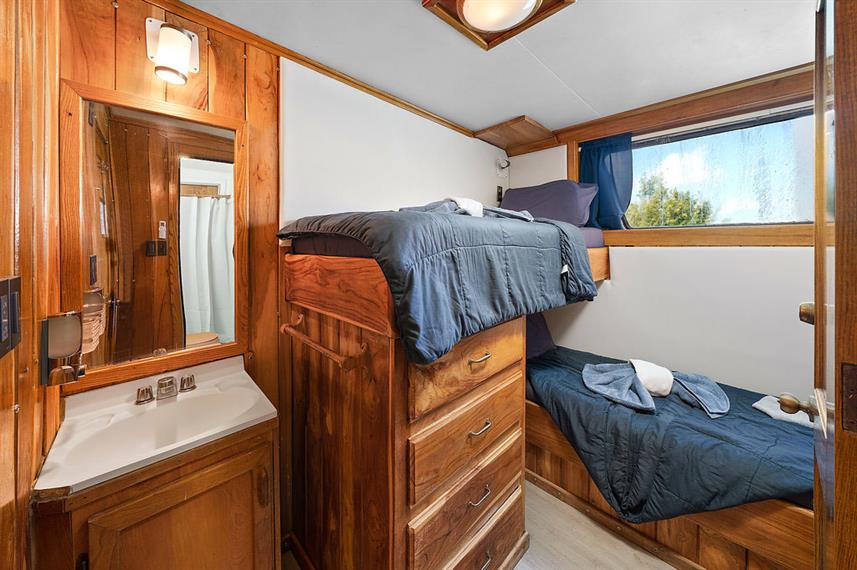 Classic Twin Cabins