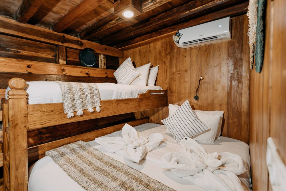 Double Cabin