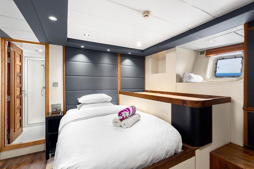 Single Cabin