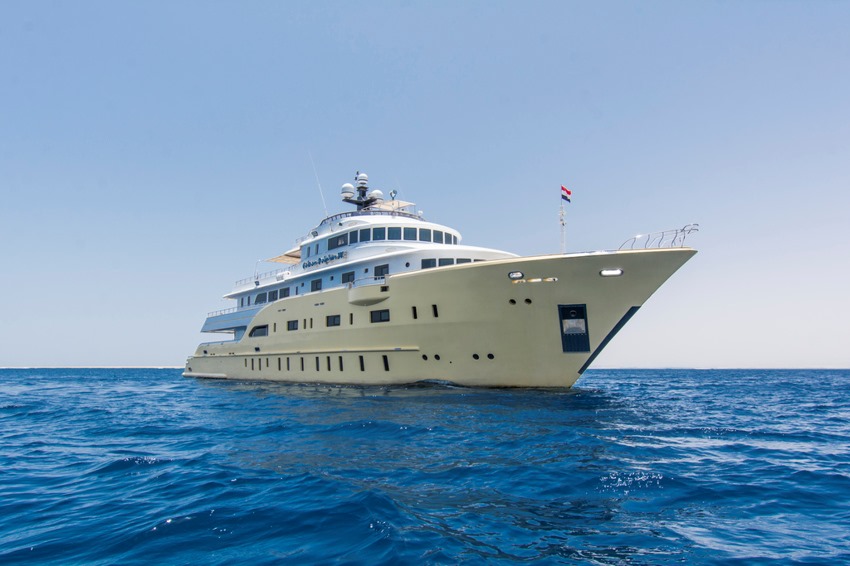 Golden Dolphin IV Liveaboard photo 2