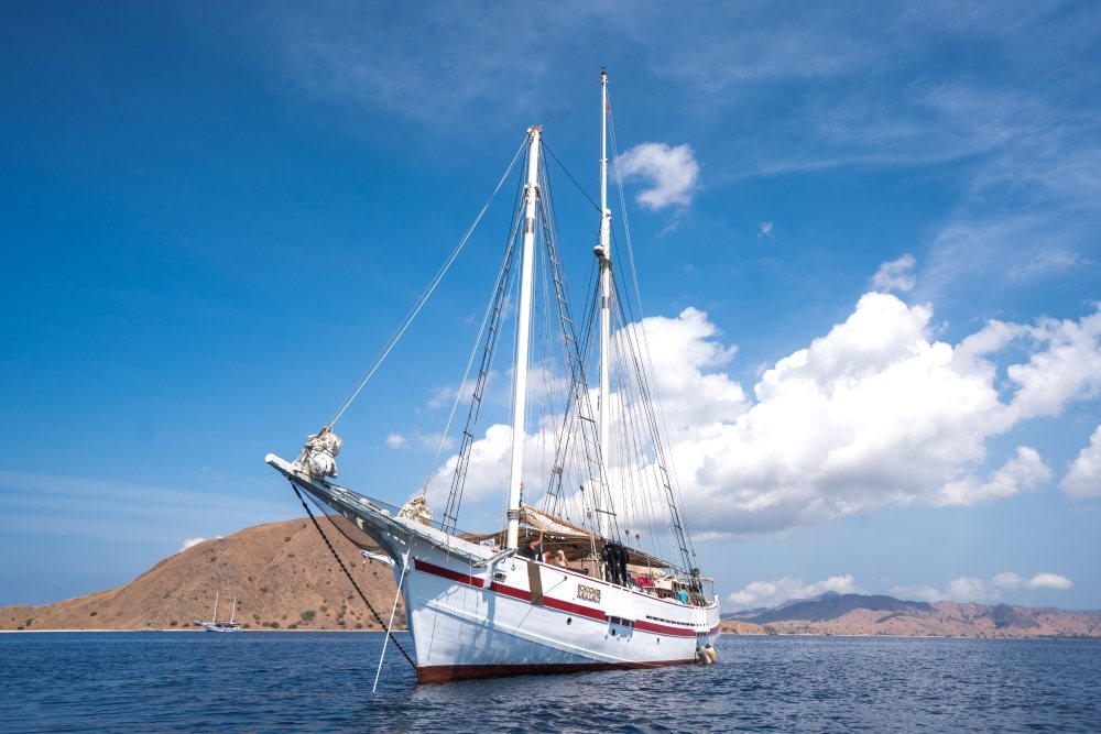 Emperor Raja Laut Liveaboard