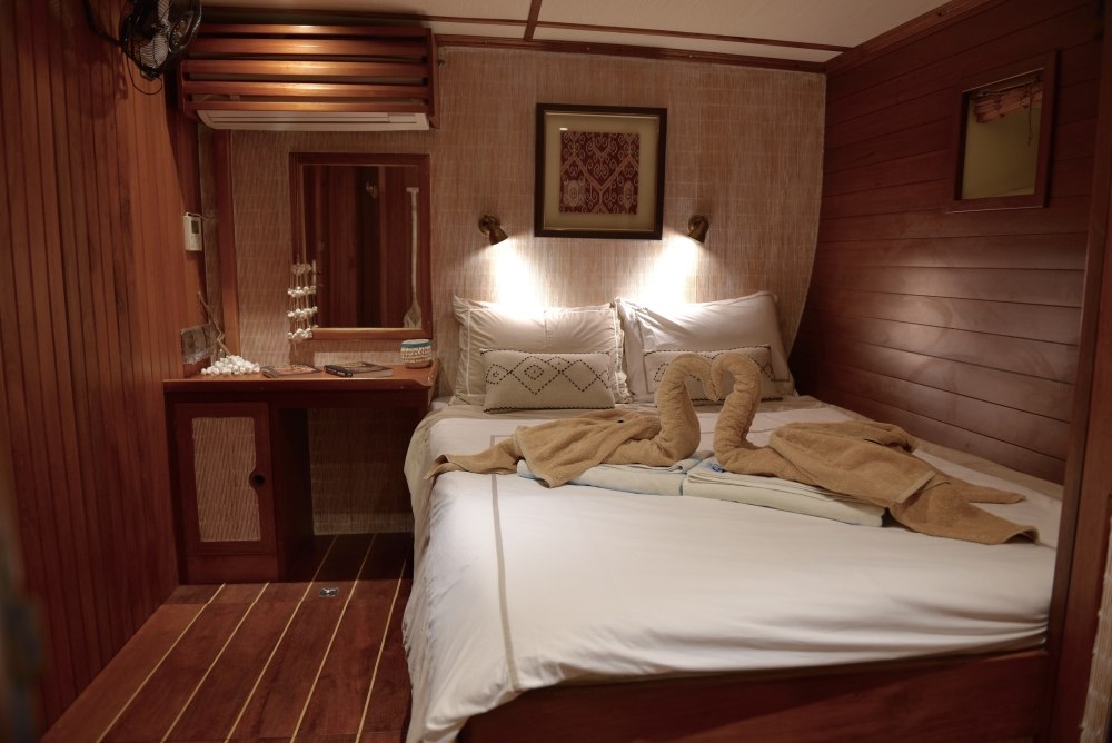 Lower Deck Double