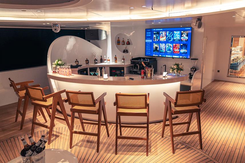 White Pearl Liveaboard photo 3