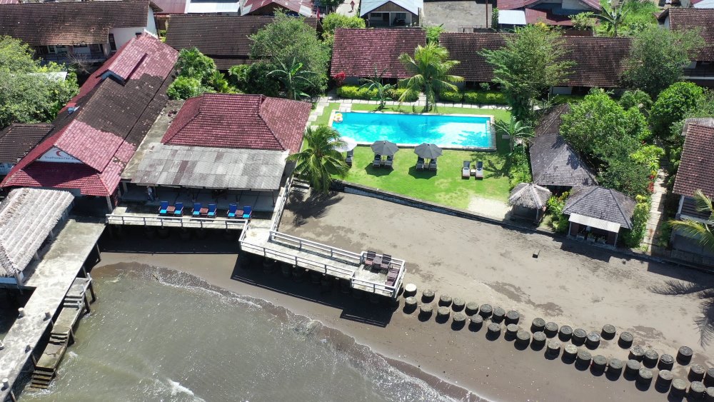 Cocotinos Manado Resort